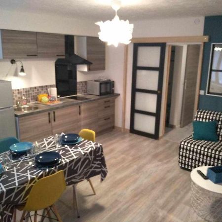 Joli Petit Logement En Centre Ville De ブリウド エクステリア 写真