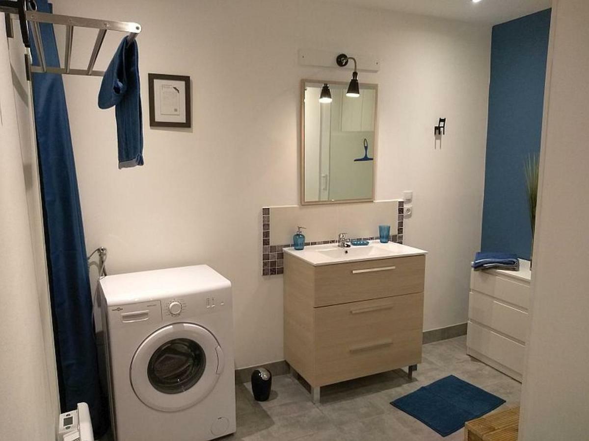 Joli Petit Logement En Centre Ville De ブリウド エクステリア 写真